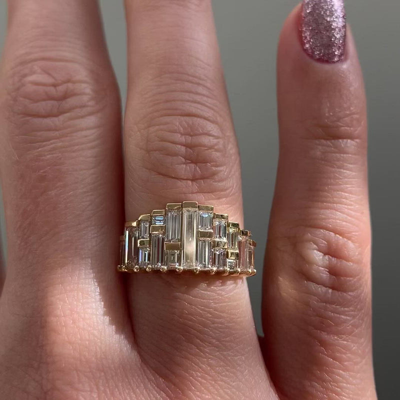 1920s Antique Art Deco Diamond Engagement Ring in a Platinum Filigree
